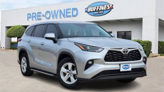 2022 Toyota Highlander LE — SUV — 28,811 mi — Plano, TX