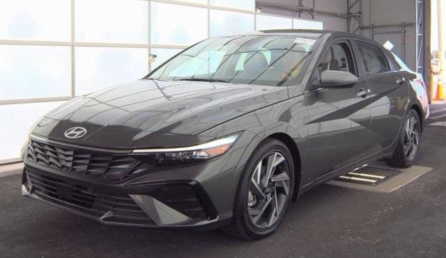 2025 Hyundai Elantra Limited — Sedan — 194 mi — Plano, TX