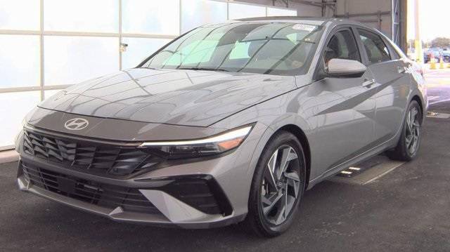2025 Hyundai Elantra SEL Convenience — Sedan — 6,231 mi — Plano, TX