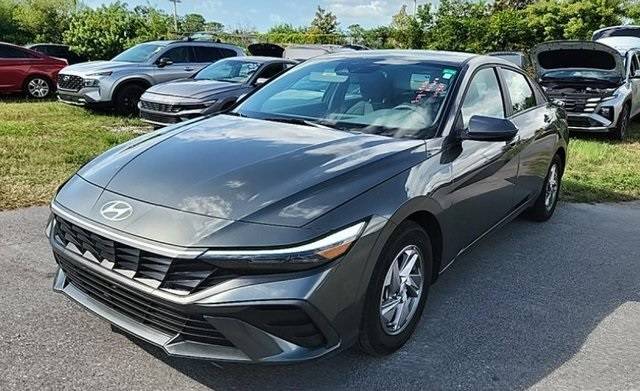 2024 Hyundai Elantra SE — Sedan — 14,401 mi — Plano, TX