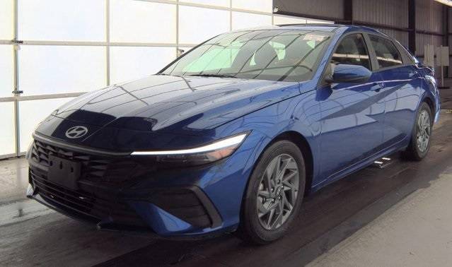2024 Hyundai Elantra SEL — Sedan — 15,067 mi — Plano, TX