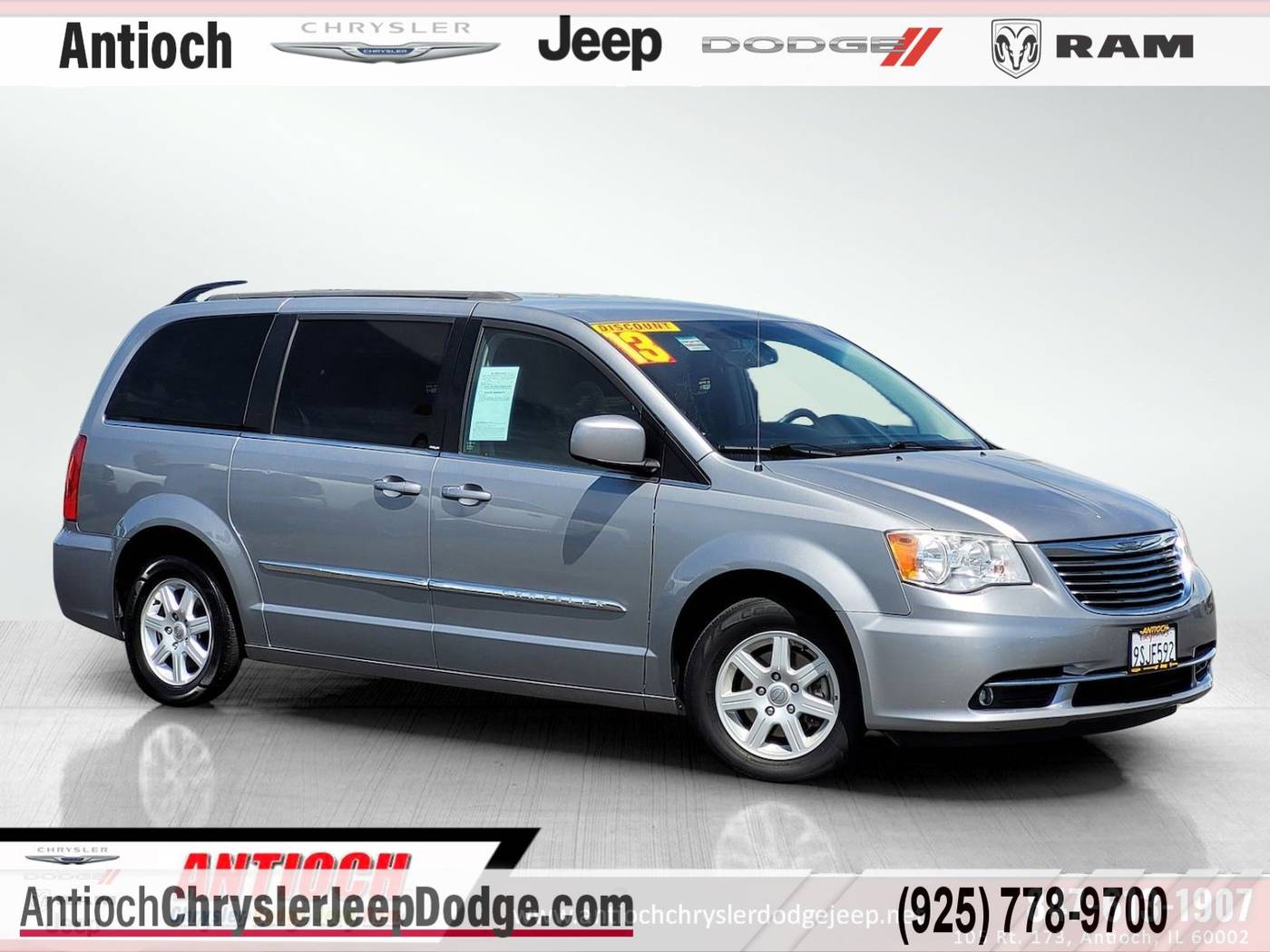 2013 Chrysler Town & Country Touring — Minivan — 74,203 mi — Antioch, CA