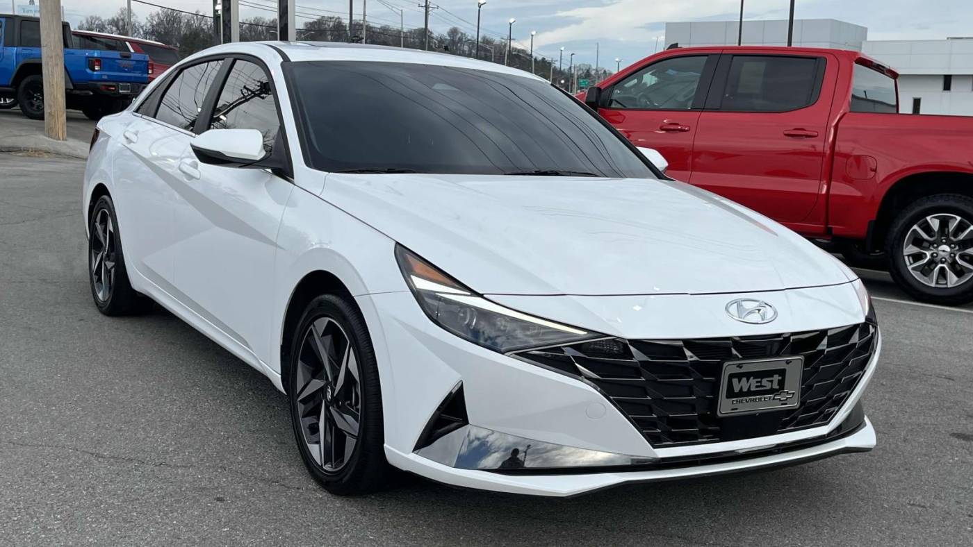 2023 Hyundai Elantra Hybrid Limited — Sedan — 17,128 mi — Alcoa, TN