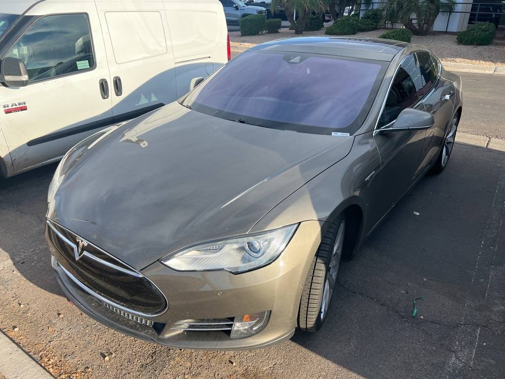 2015 Tesla Model S 85D — Hatchback — 183,709 mi — Goodyear, AZ