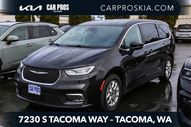 2023 Chrysler Pacifica Touring L — Minivan — 62,021 mi — Tacoma, WA
