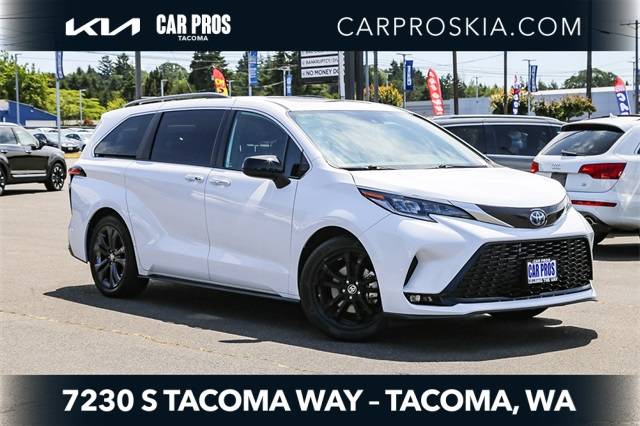 2022 Toyota Sienna XSE — Minivan — 30,584 mi — Tacoma, WA