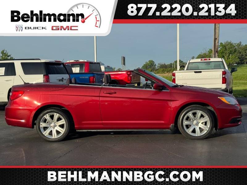 2014 Chrysler 200 Touring — Convertible — 25,276 mi — Troy, MO