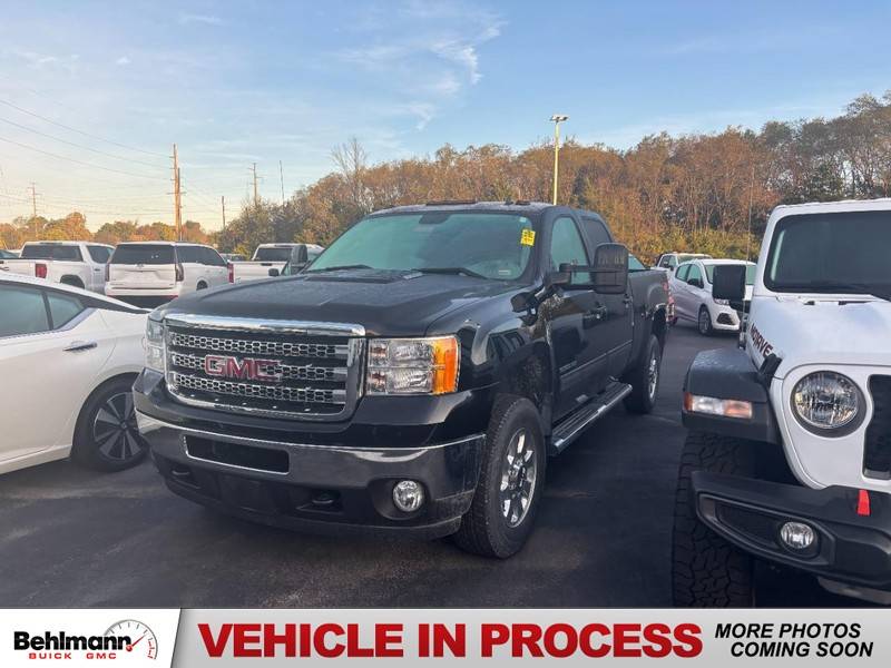 2013 GMC Sierra 3500HD SLT — Pickup Truck — 25,997 mi — Troy, MO