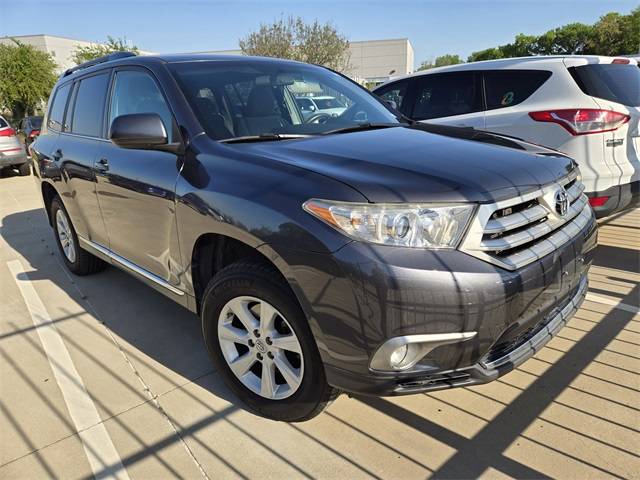 2013 Toyota Highlander Plus V6 — SUV — 131,368 mi — Corinth, TX