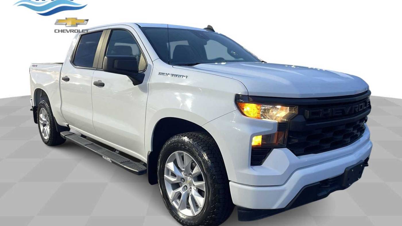 2022 Chevrolet Silverado 1500 Custom — Pickup Truck — 33,399 mi — Milwaukee, WI