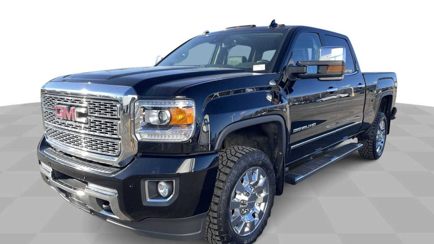 2018 GMC Sierra 2500HD Denali — Pickup Truck — 115,667 mi — Milwaukee, WI