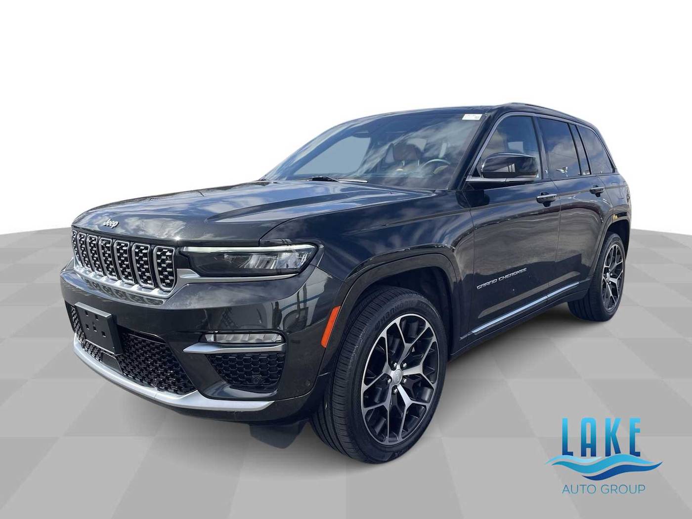 2023 Jeep Grand Cherokee Summit Reserve — SUV — 40,495 mi — Milwaukee, WI