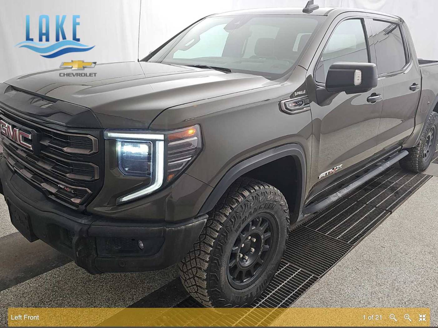 2023 GMC Sierra 1500 AT4X — Pickup Truck — 35,076 mi — Milwaukee, WI