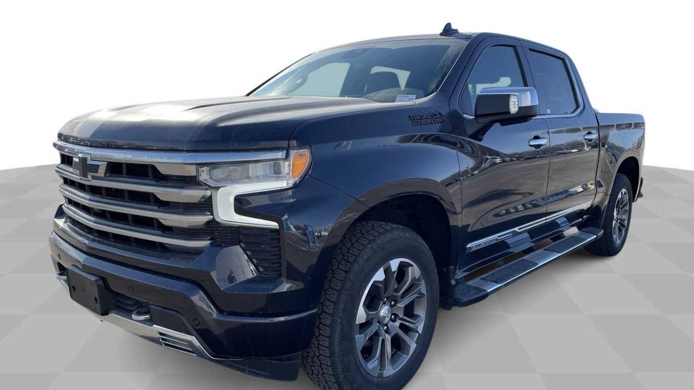 2023 Chevrolet Silverado 1500 High Country — Pickup Truck — 43,273 mi — Milwaukee, WI