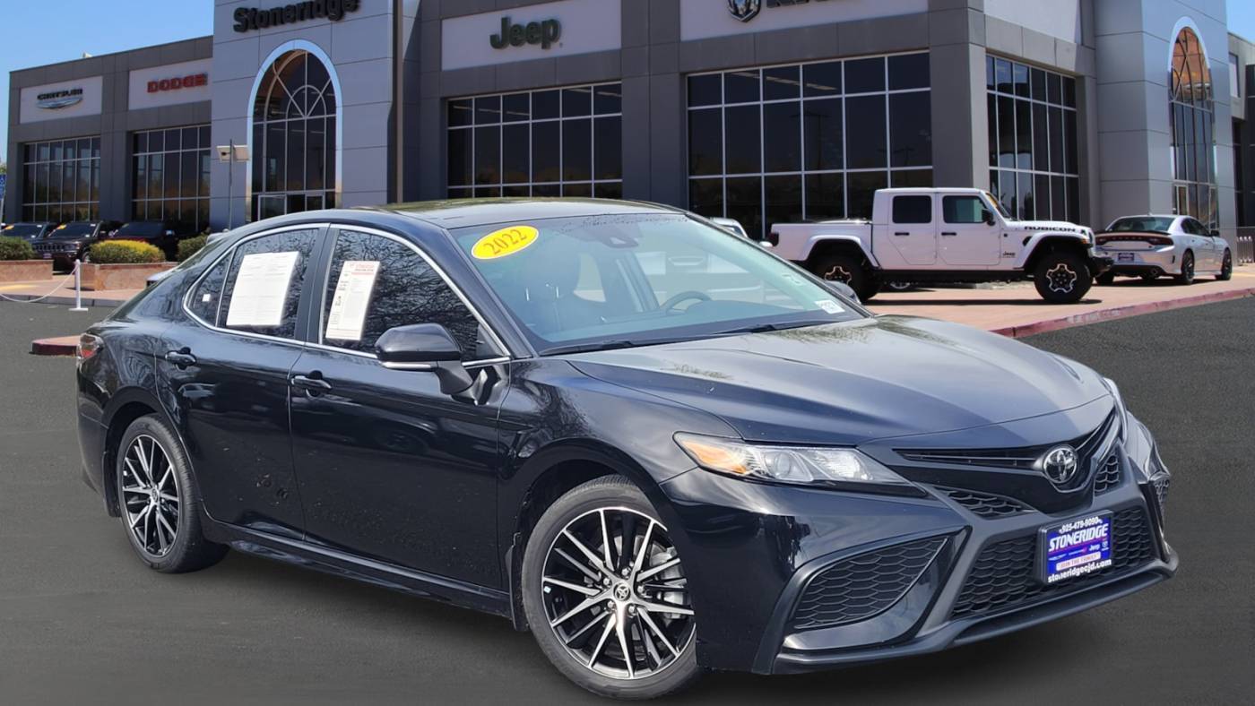 2022 Toyota Camry SE — Sedan — 61,988 mi — Pleasanton, CA
