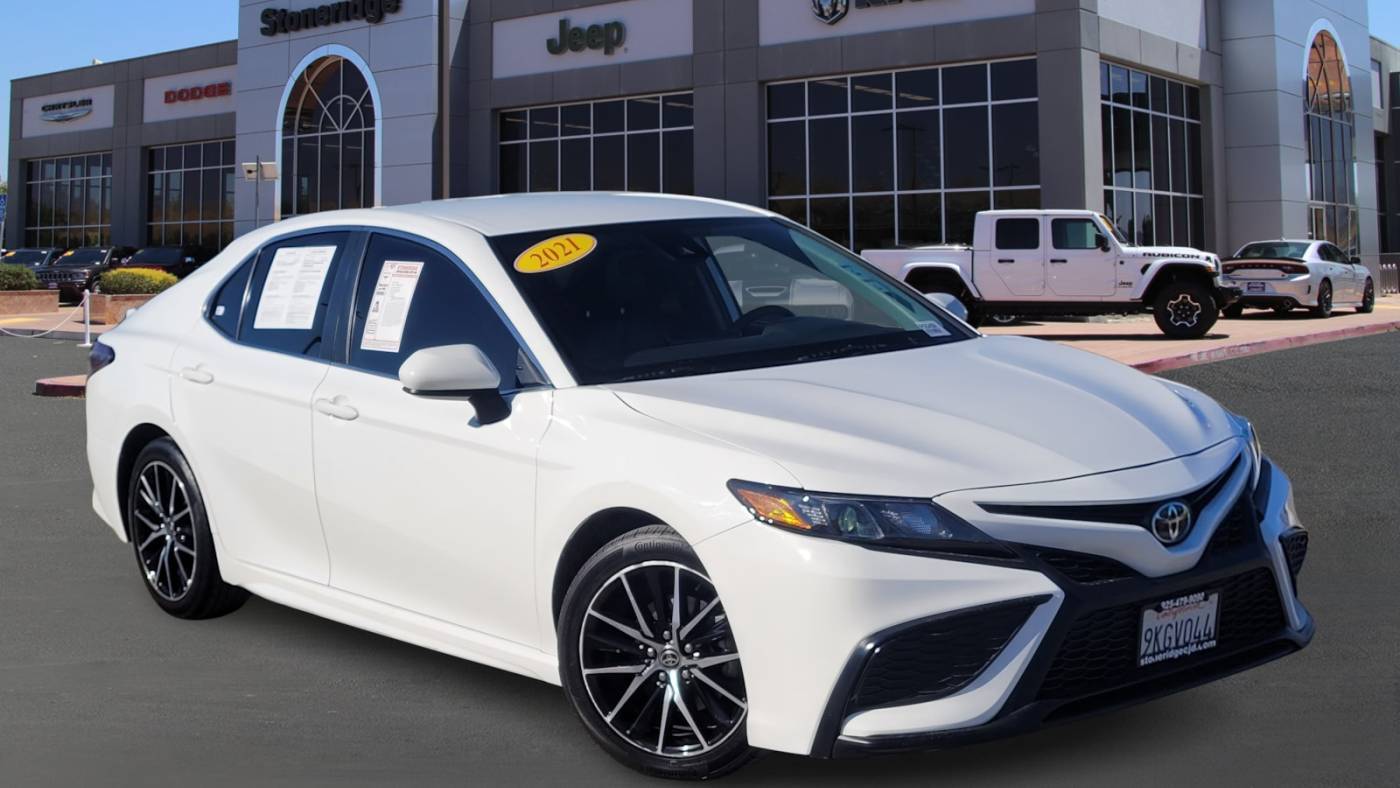2021 Toyota Camry SE — Sedan — 89,945 mi — Pleasanton, CA