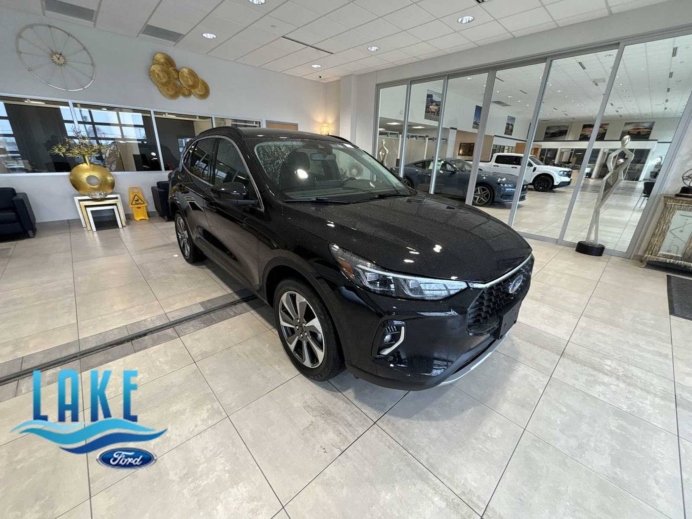 2023 Ford Escape Platinum — SUV — 41,470 mi — Milwaukee, WI