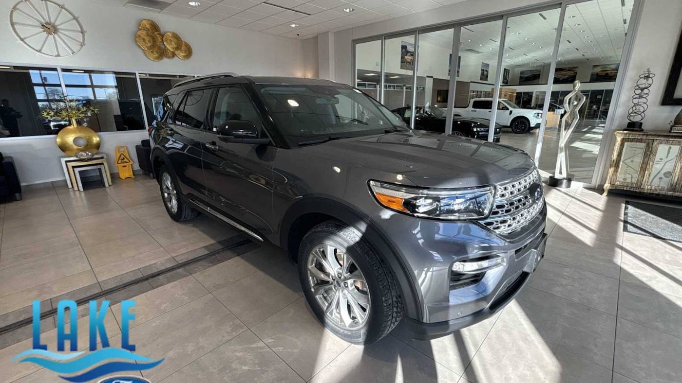 2022 Ford Explorer Limited — SUV — 49,040 mi — Milwaukee, WI