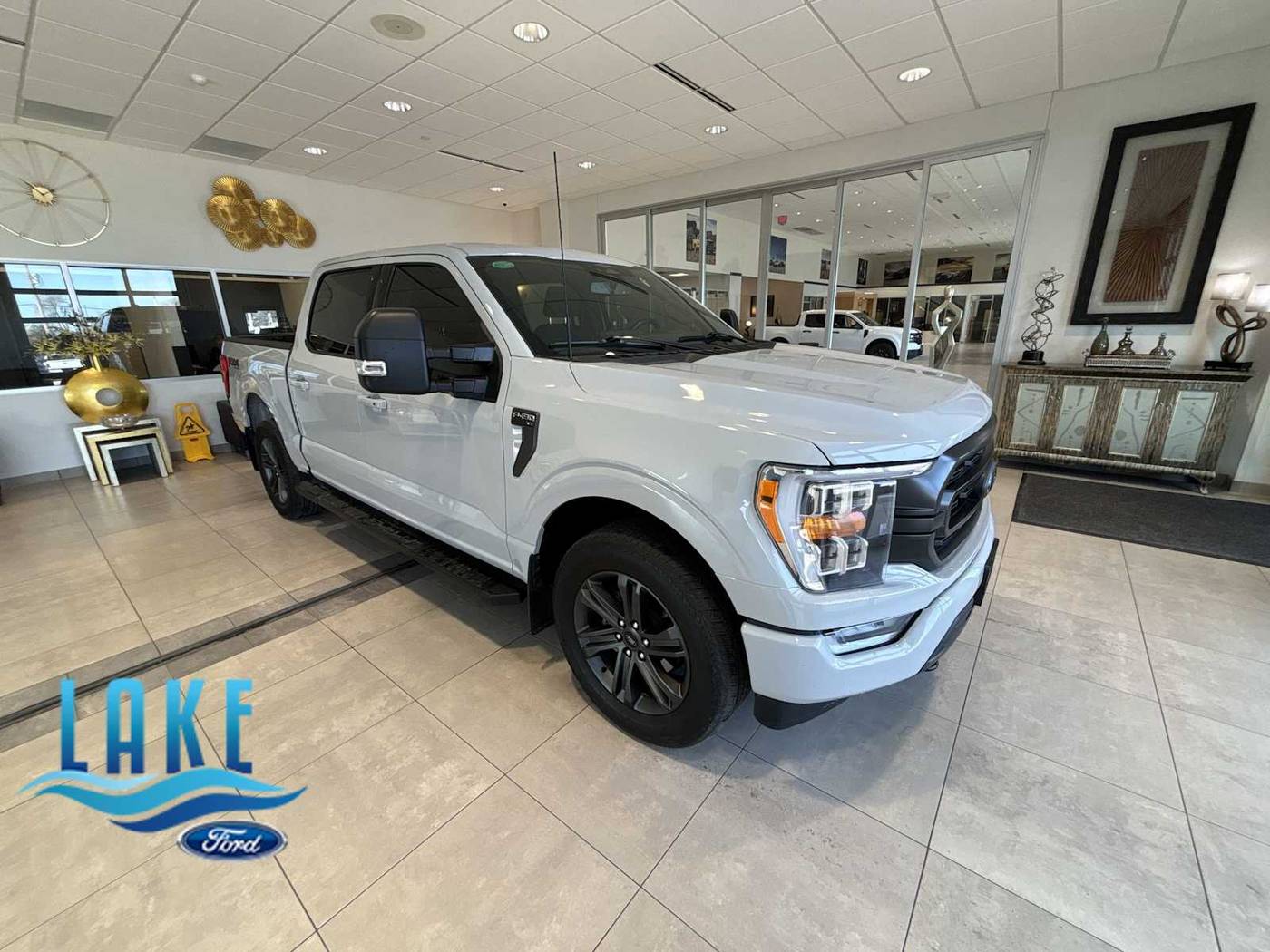 2023 Ford F-150 XLT — Pickup Truck — 31,014 mi — Milwaukee, WI