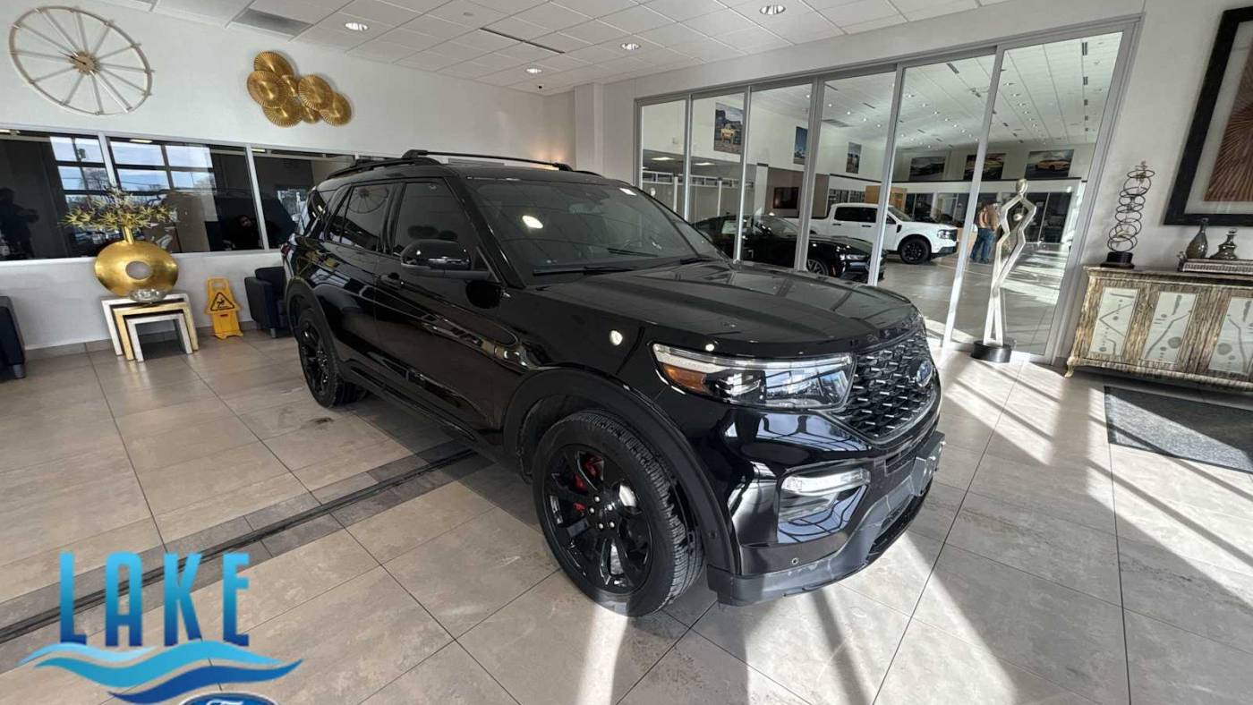 2021 Ford Explorer ST — SUV — 37,252 mi — Milwaukee, WI