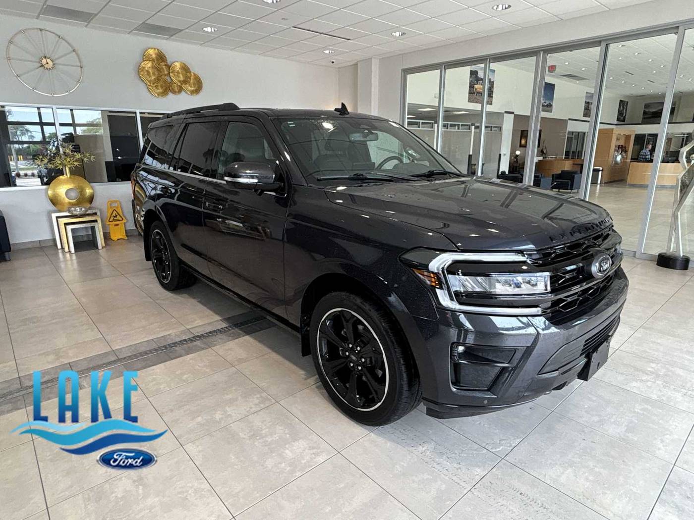 2022 Ford Expedition Limited — SUV — 36,547 mi — Milwaukee, WI
