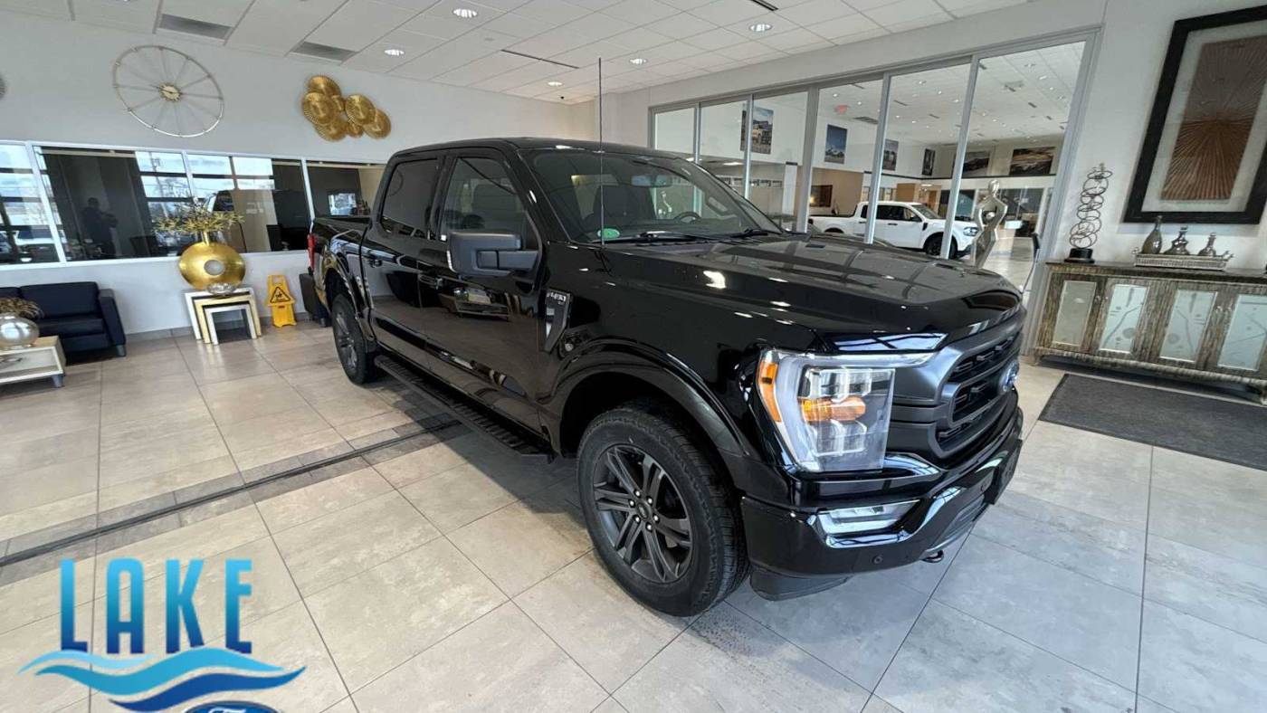 2023 Ford F-150 XLT — Pickup Truck — 30,565 mi — Milwaukee, WI