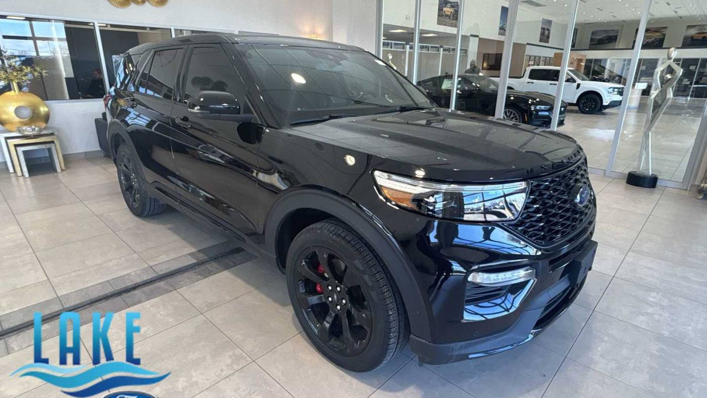2021 Ford Explorer ST — SUV — 30,179 mi — Milwaukee, WI