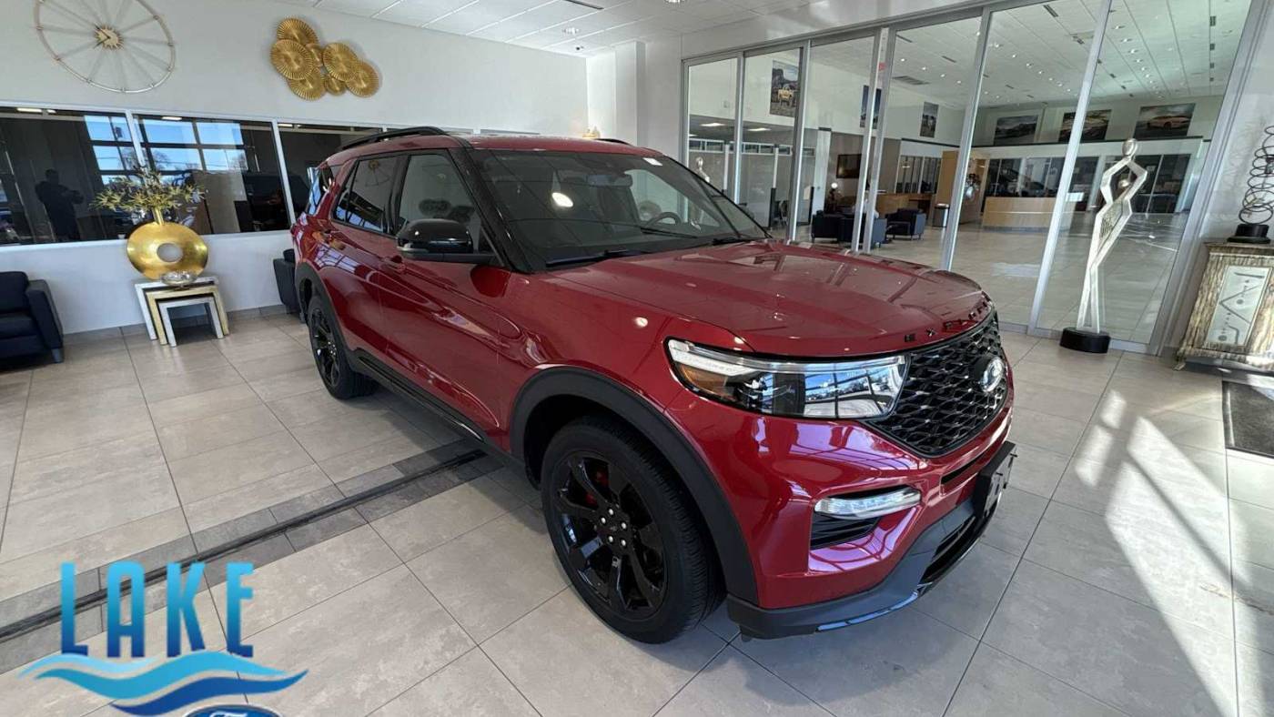2023 Ford Explorer ST — SUV — 37,965 mi — Milwaukee, WI