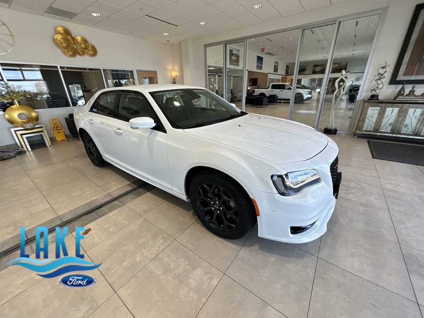 2022 Chrysler 300 Touring L — Sedan — 36,186 mi — Milwaukee, WI