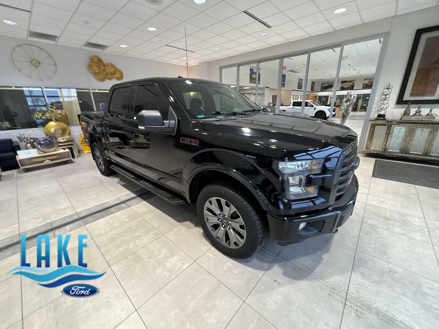 2016 Ford F-150 XLT — Pickup Truck — 85,023 mi — Milwaukee, WI