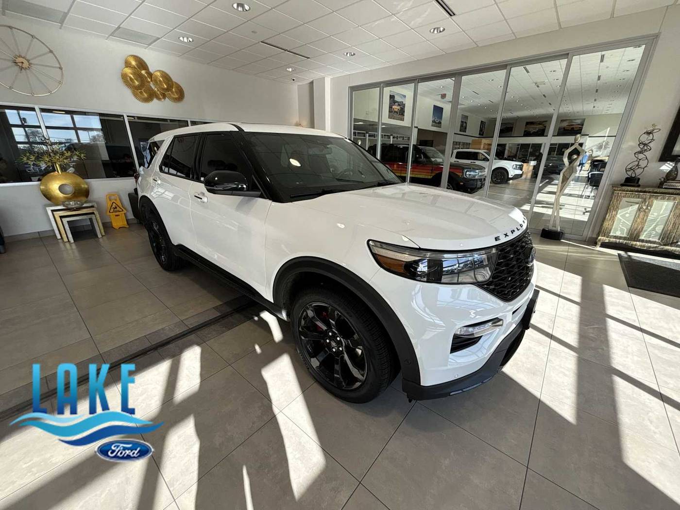 2022 Ford Explorer ST — SUV — 32,851 mi — Milwaukee, WI