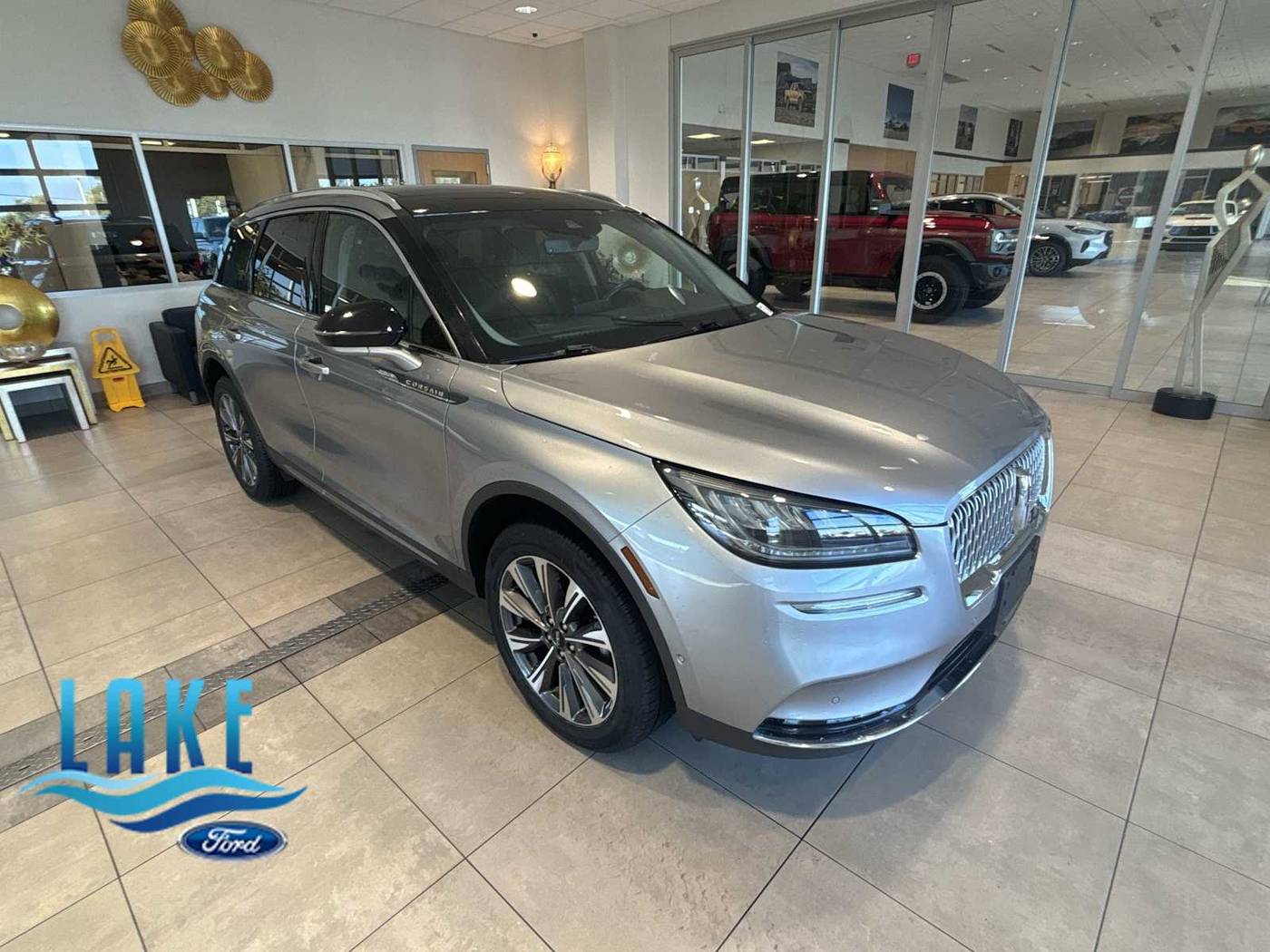 2021 Lincoln Corsair Reserve — SUV — 42,138 mi — Milwaukee, WI