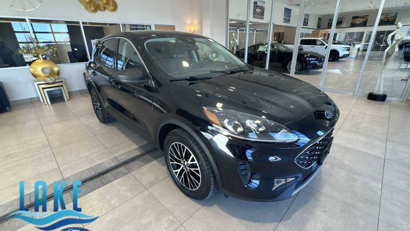 2022 Ford Escape SE Plug-In Hybrid — SUV — 59,892 mi — Milwaukee, WI