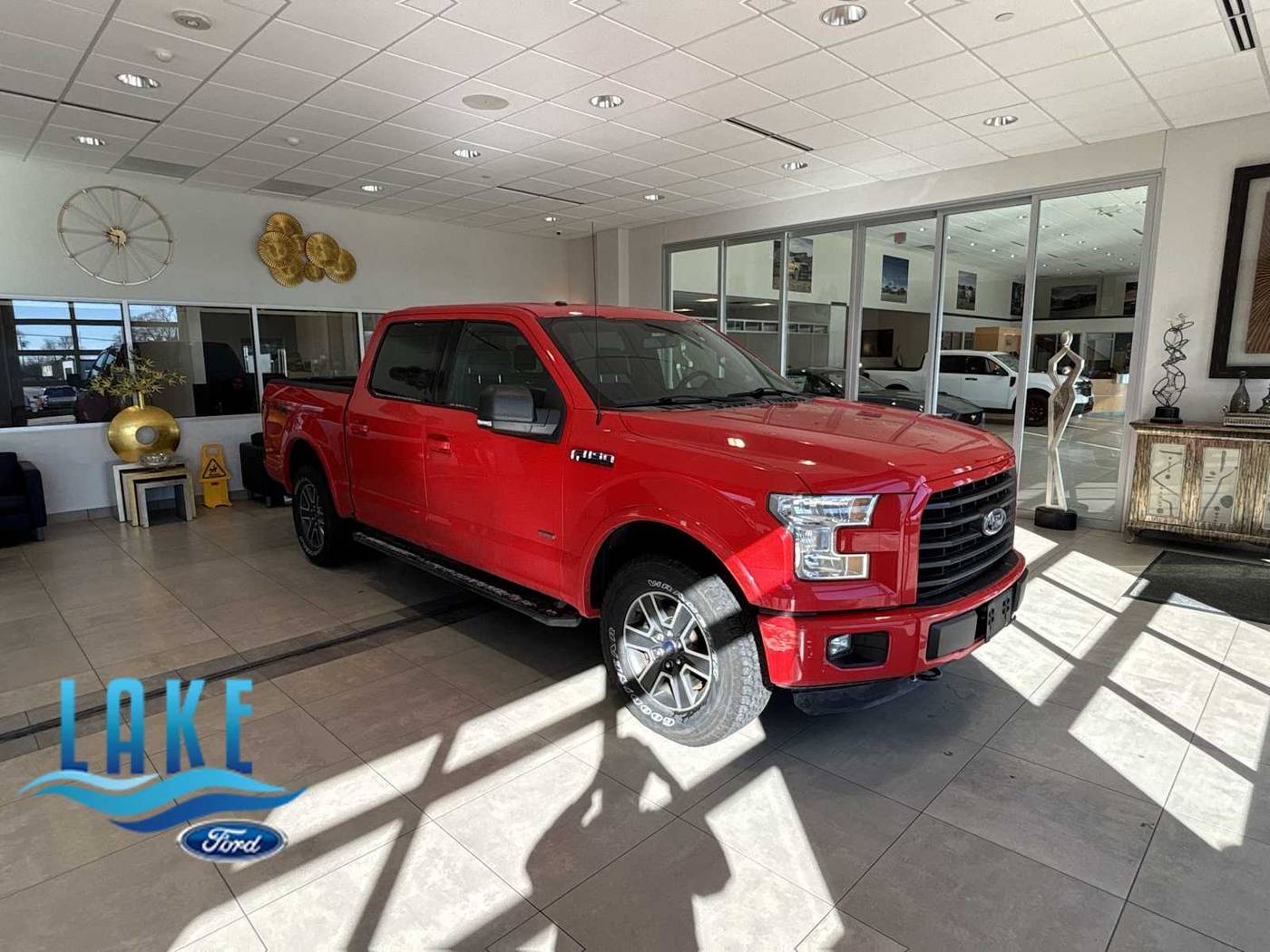 2015 Ford F-150 XLT — Pickup Truck — 95,428 mi — Milwaukee, WI