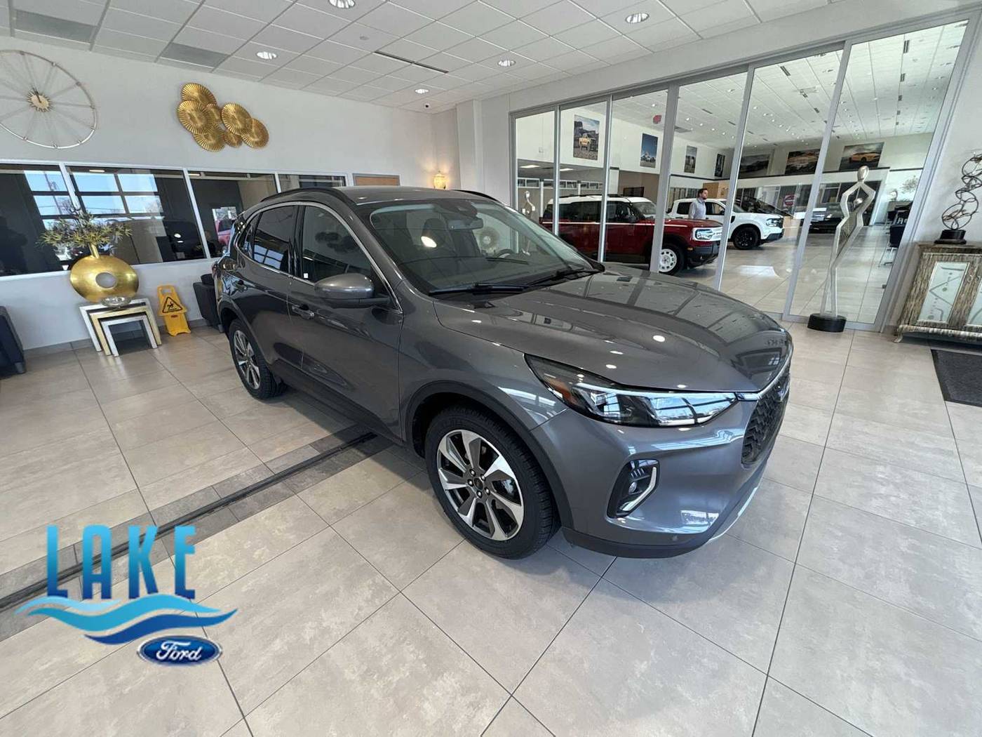 2023 Ford Escape Platinum — SUV — 44,317 mi — Milwaukee, WI