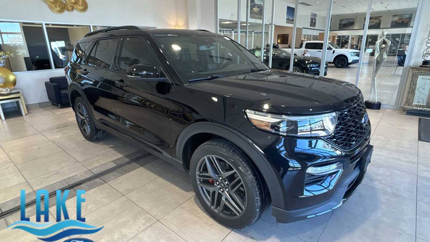 2022 Ford Explorer ST — SUV — 16,630 mi — Milwaukee, WI