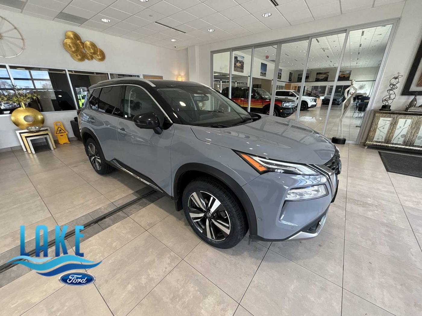 2021 Nissan Rogue Platinum — SUV — 46,772 mi — Milwaukee, WI
