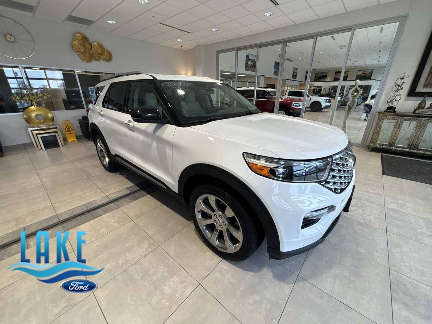 2020 Ford Explorer Platinum — SUV — 46,534 mi — Milwaukee, WI