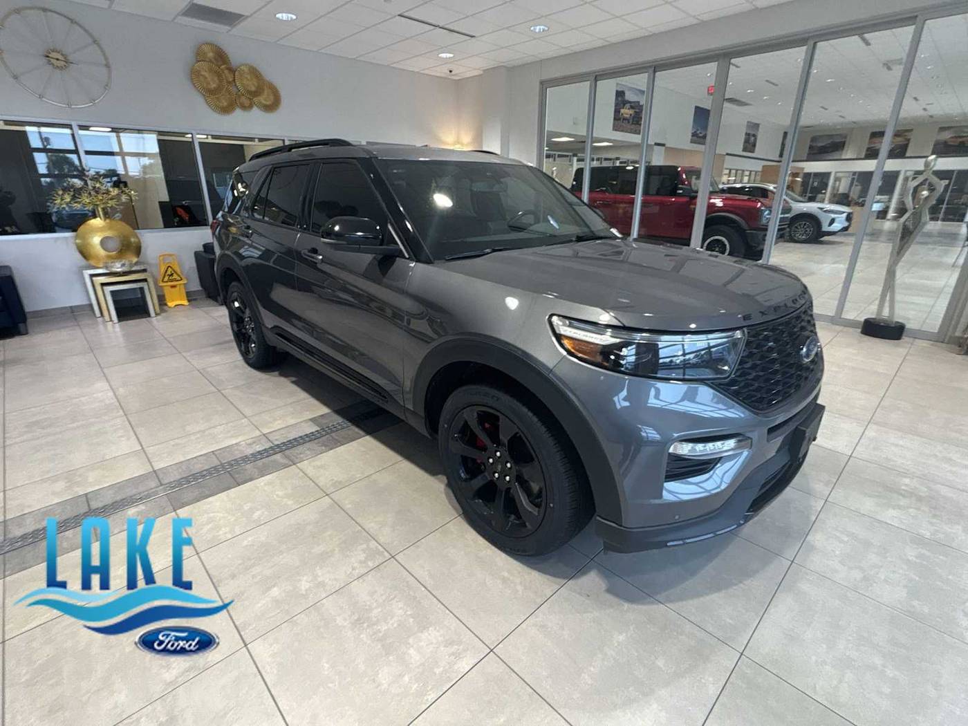 2023 Ford Explorer ST — SUV — 40,043 mi — Milwaukee, WI