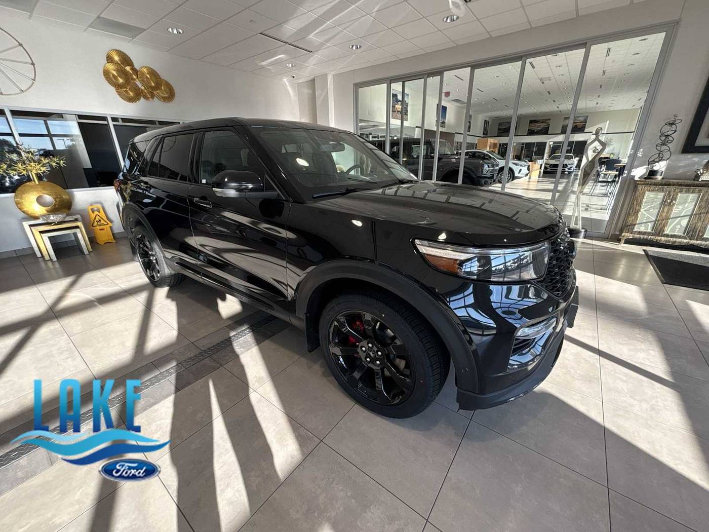 2022 Ford Explorer ST — SUV — 41,234 mi — Milwaukee, WI