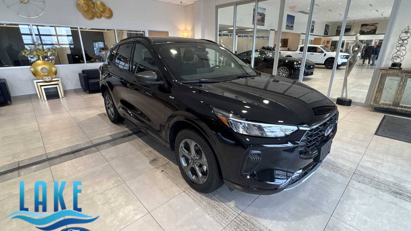 2024 Ford Escape ST-Line — SUV — 6,944 mi — Milwaukee, WI