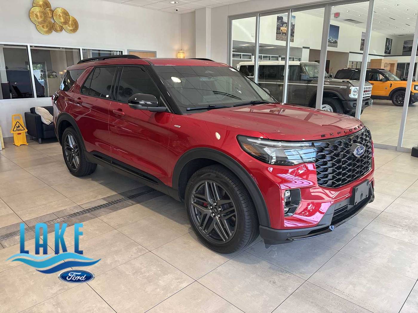 2025 Ford Explorer ST-Line — SUV — 14,955 mi — Milwaukee, WI