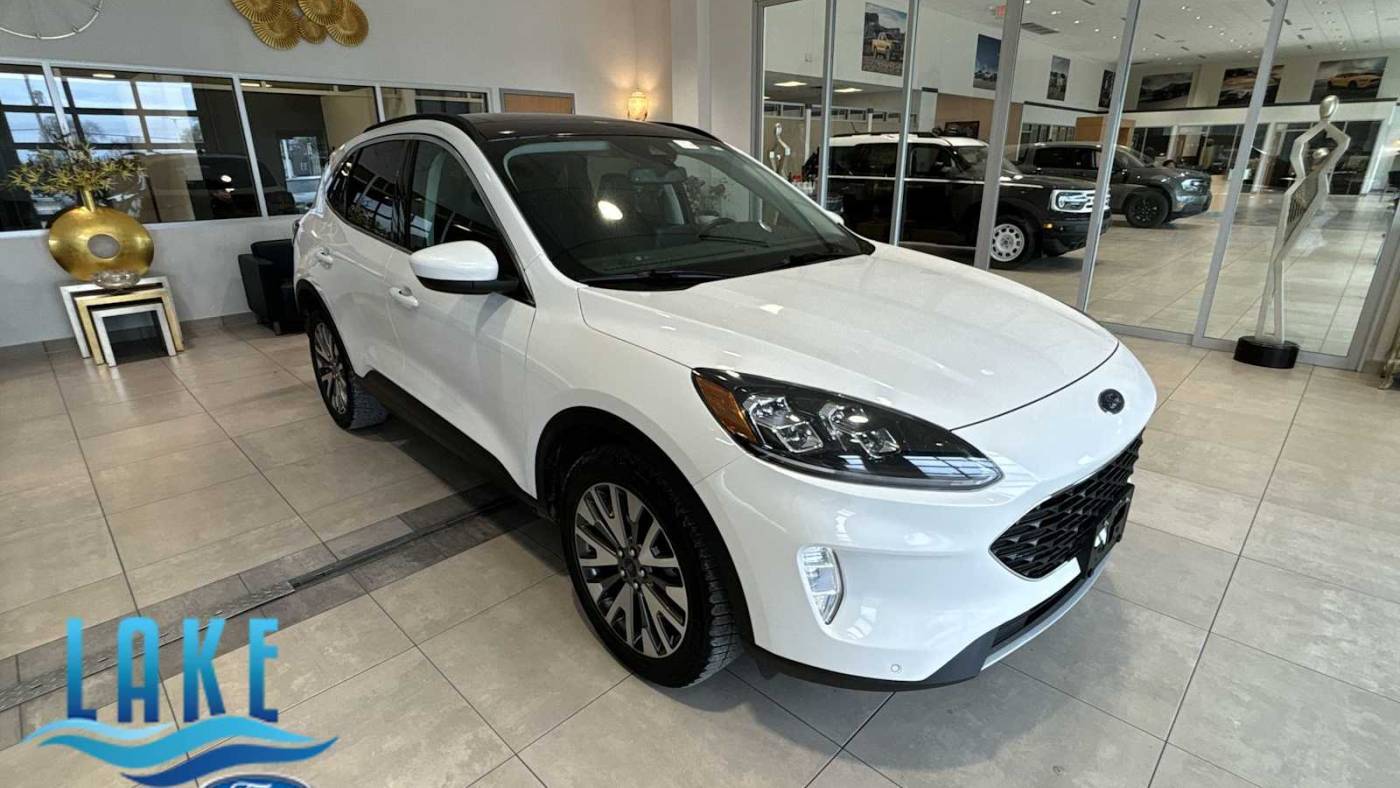 2022 Ford Escape Titanium — SUV — 43,680 mi — Milwaukee, WI