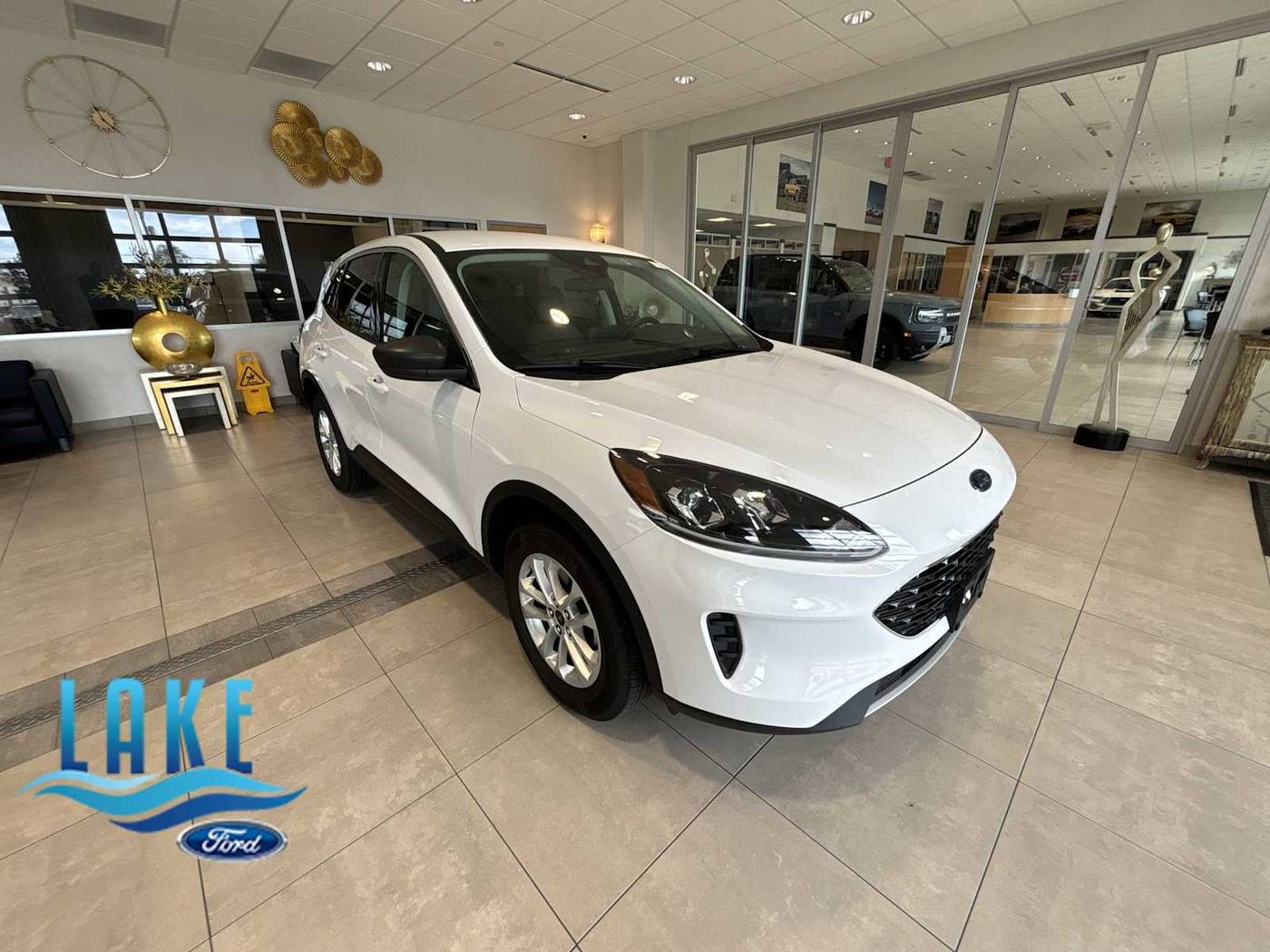 2022 Ford Escape SE — SUV — 24,707 mi — Milwaukee, WI