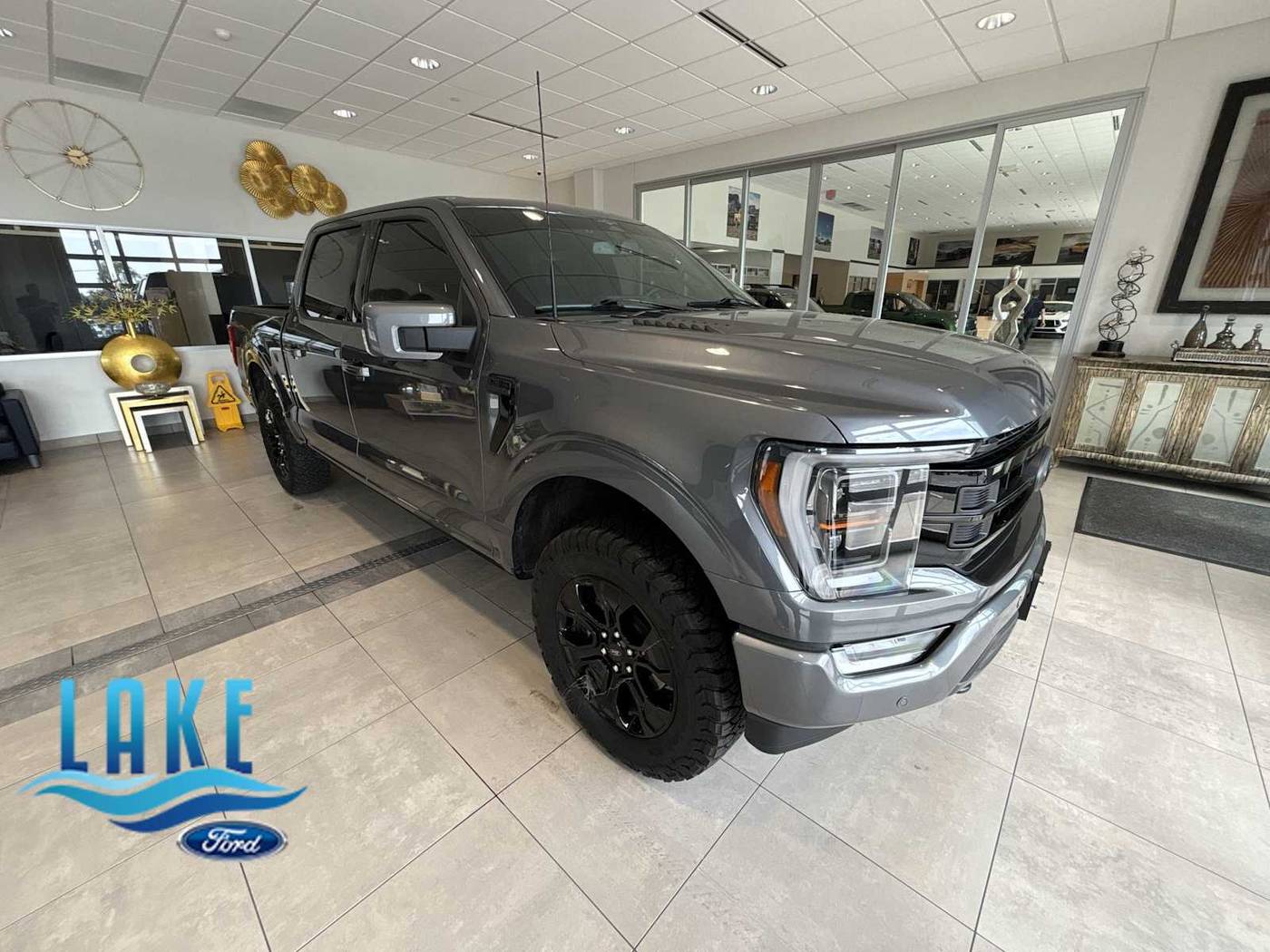 2023 Ford F-150 Lariat — Pickup Truck — 22,745 mi — Milwaukee, WI