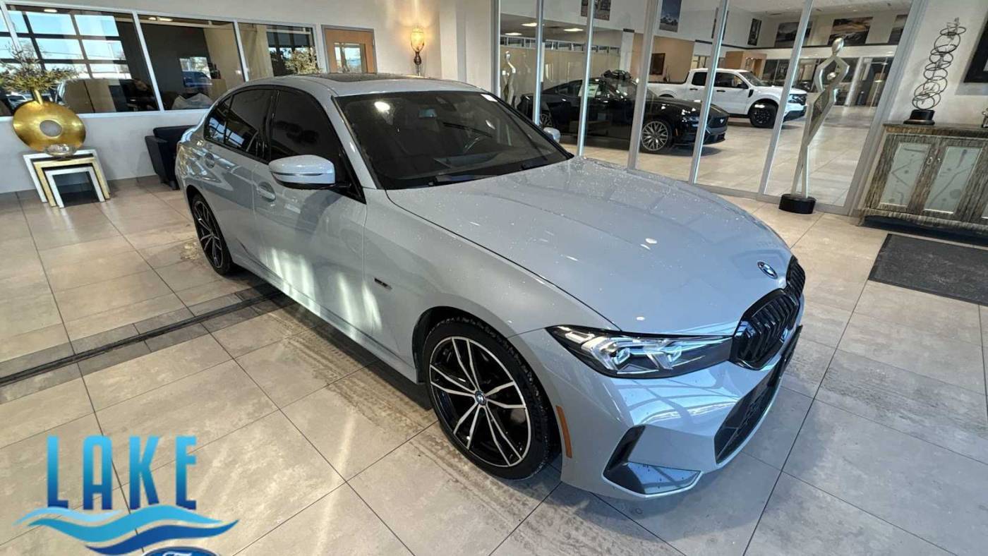 2023 BMW 3 Series 330e — Sedan — 36,158 mi — Milwaukee, WI