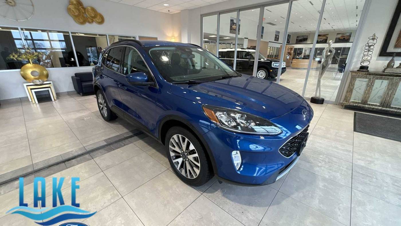 2022 Ford Escape Titanium — SUV — 46,965 mi — Milwaukee, WI