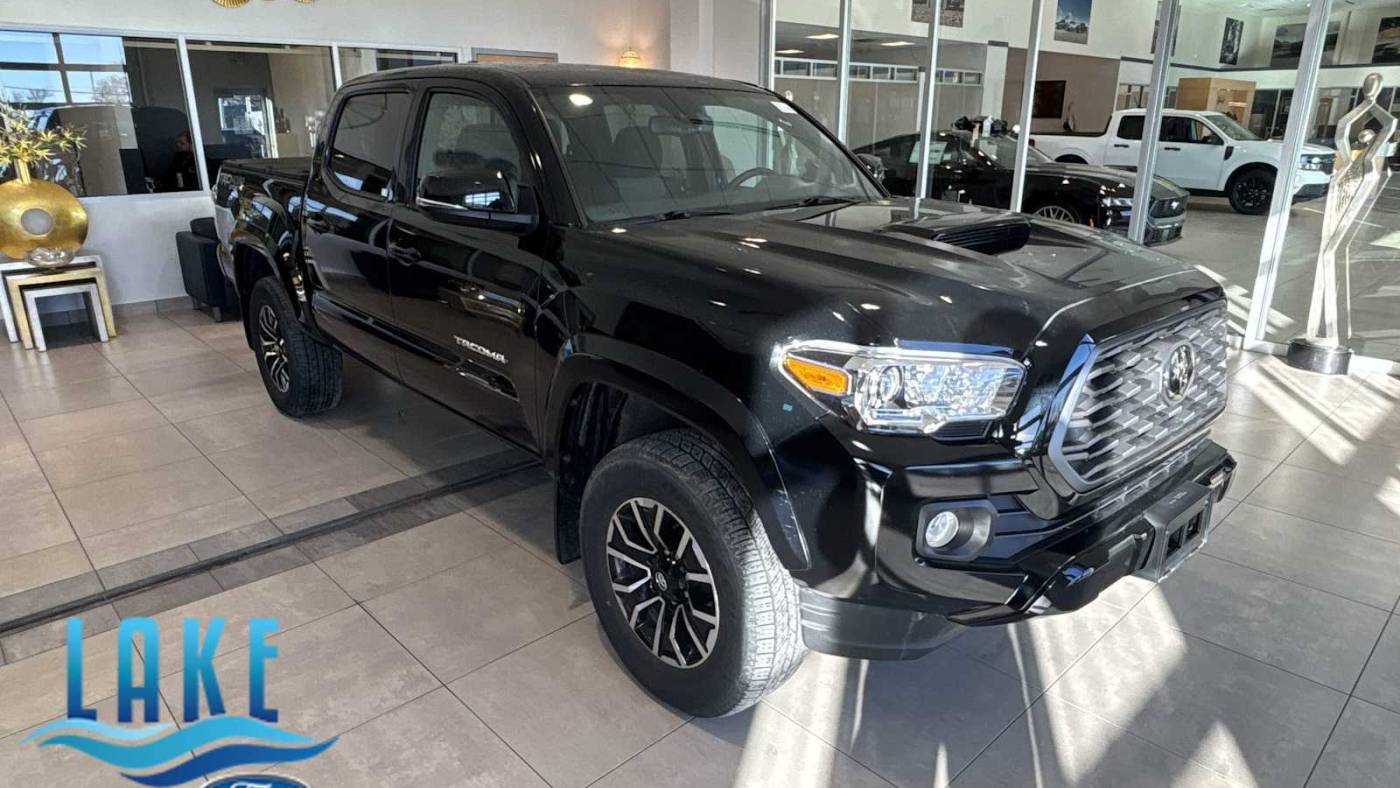2022 Toyota Tacoma TRD Sport — Pickup Truck — 33,620 mi — Milwaukee, WI