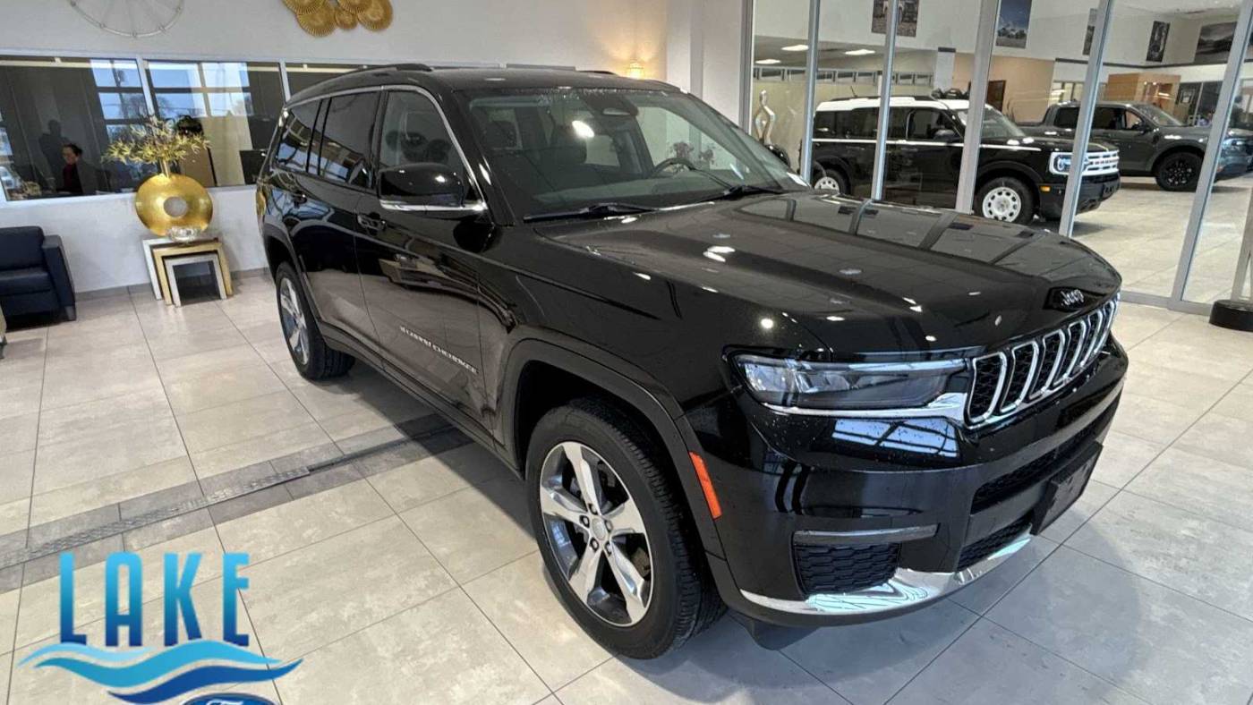 2021 Jeep Grand Cherokee Limited — SUV — 43,595 mi — Milwaukee, WI