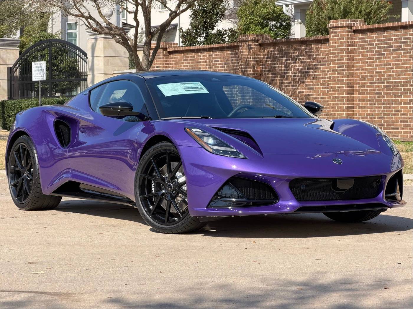 2026 Lotus Emira V6 SE